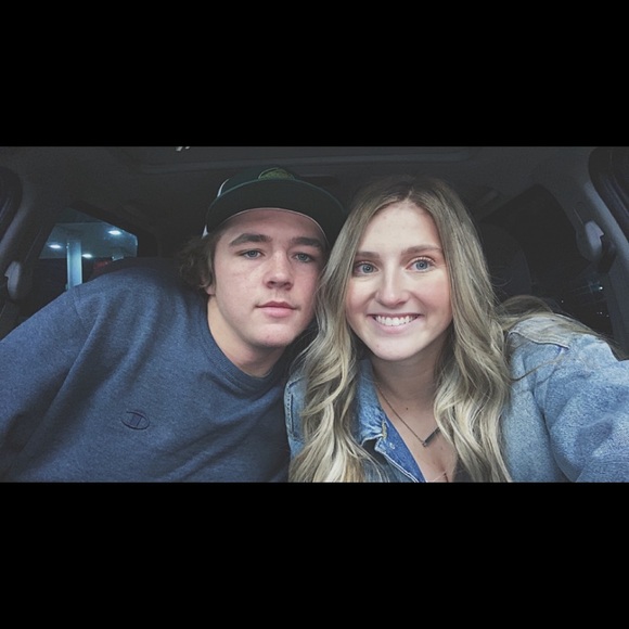 Meet your Posher, Hanna - Picture 1 of 1